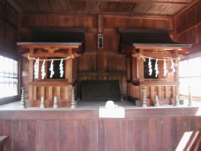 住吉神社(左）と八雲神社(右).jpg