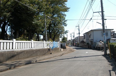 清戸街道と高木神社.jpg