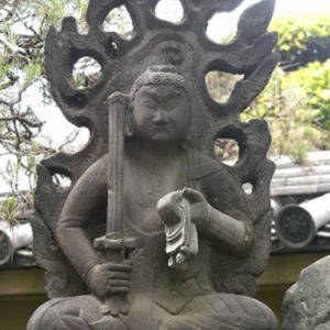 3荘厳寺境内_不動明王.jpg